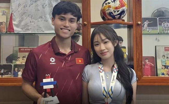 Đá Gà Mỹ & Đá Gà Tre